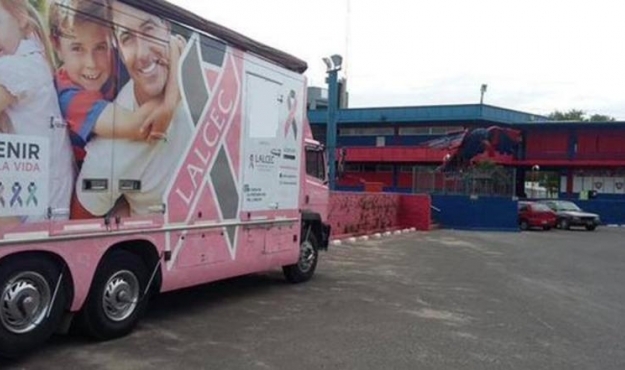 Campaña de prevención contra el cáncer de mama