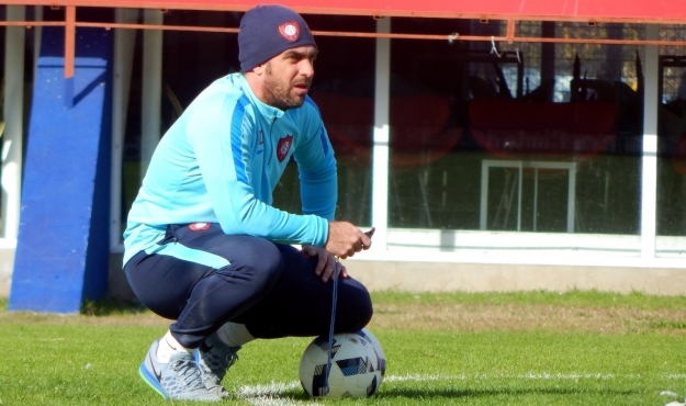 Ensayo de fútbol para definir el equipo