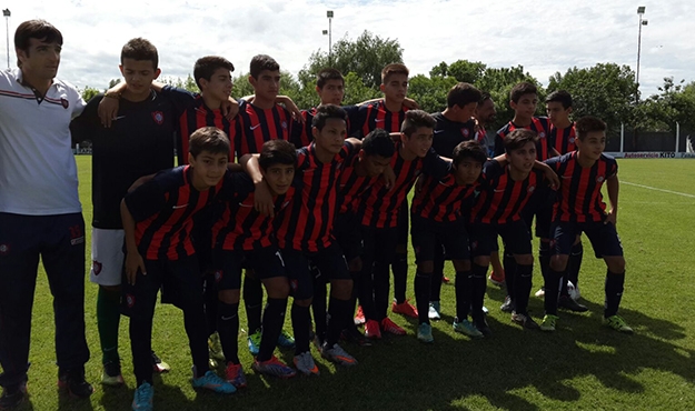 La 2002 debutó en el Torneo Valesanito