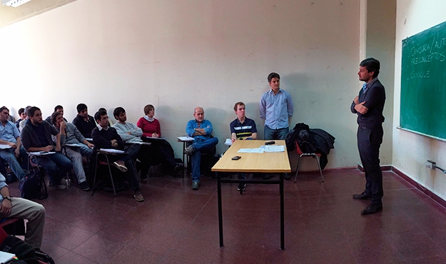 Lammens brindó una charla a alumnos de la UBA