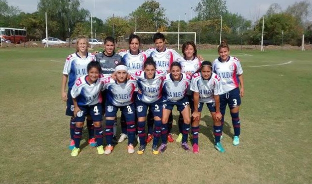 Las Santitas se recuperaron con una goleada