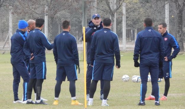 Los futbolistas realizaron un intenso turno de trabajo