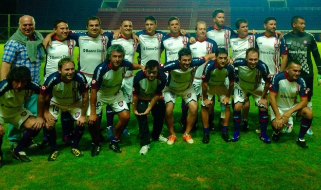 Los Seniors debutaron con una victoria