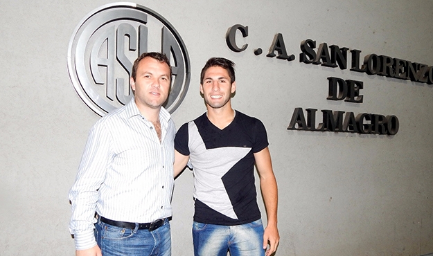 Negri firmó su primer contrato profesional