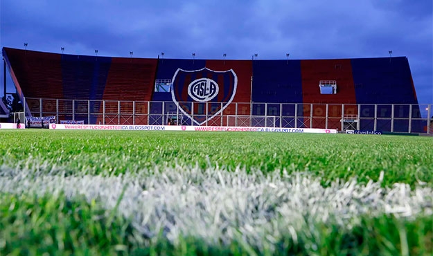 Pisá el césped del Bidegain y recorré sus instalaciones