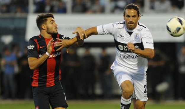 Noche de Copa Argentina en Salta