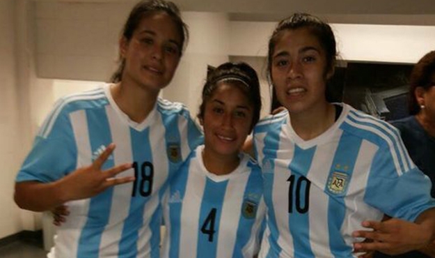 Santitas con la Celeste y Blanca