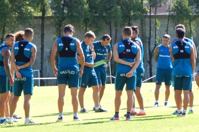 Se entrena y viaja