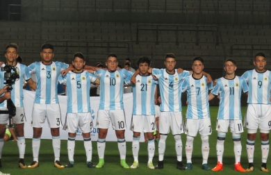 Titulares en el debut
