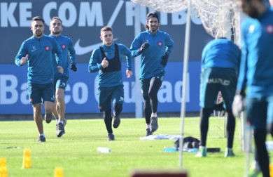 Los Santos vienen marchando