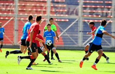 Victoria en amistoso y entrenamiento