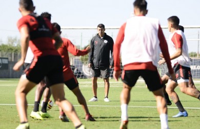 Trabajos de posesión y ensayo táctico