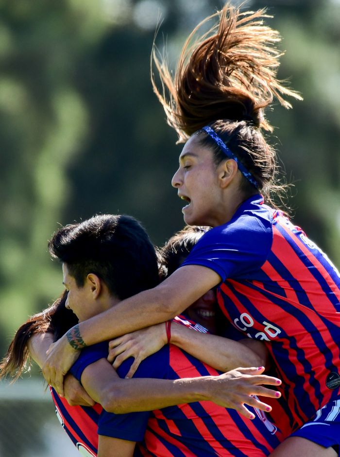 Vuelve el fútbol femenino
