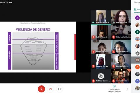 Siguen las charlas de género