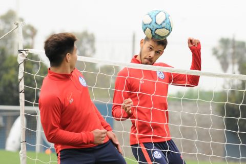 Con el regreso del fútbol en la cabeza