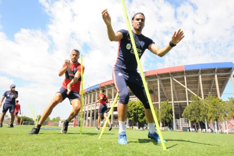 Di Santo entrenó a la par
