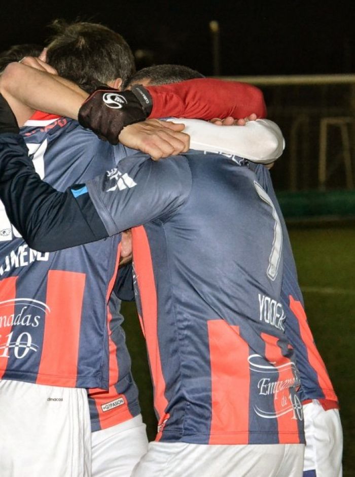 El Senior se recuperó con una gran victoria