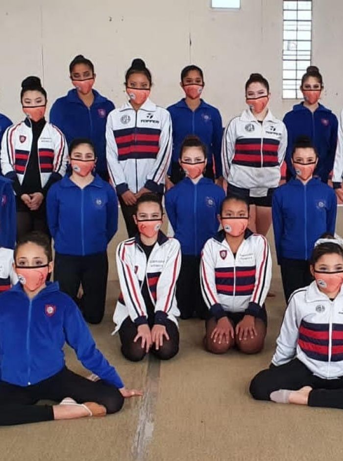 Nuestras gimnastas volvieron a las pistas