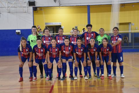 ¡Estreno con goleada!