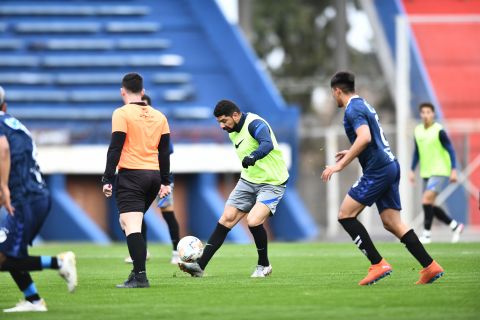 Jornada de fútbol en el Bidegain