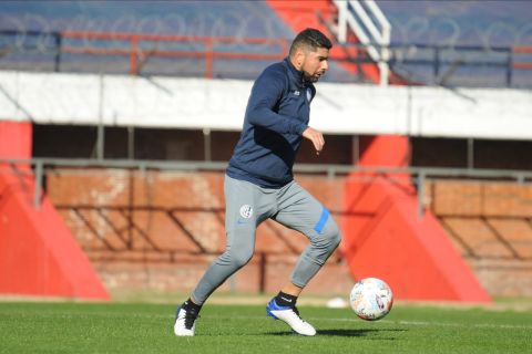 Viernes de fútbol en el Bidegain