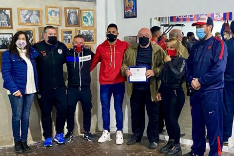 Reconocimiento al profesor Héctor Morales