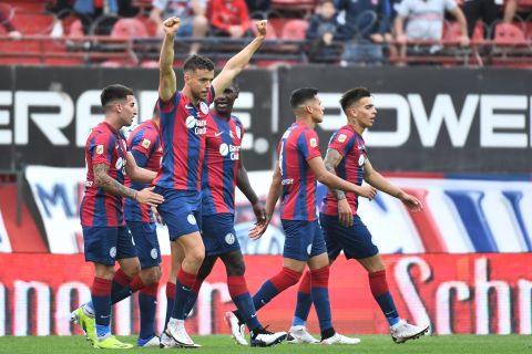 ¡Cantó victoria!