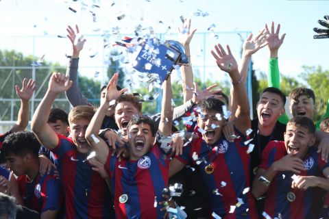¡Salud, campeones!