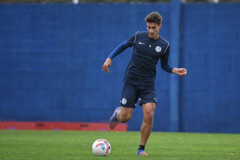 Con el debut en la mira