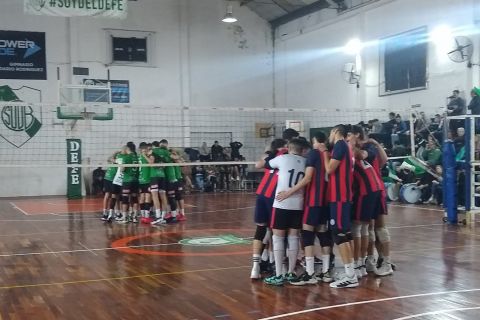 Entre los cuatro mejores