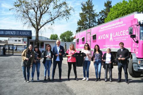 SAN LORENZO RECIBIO AL MAMÓGRAFO MÓVIL AVON-LALCEC