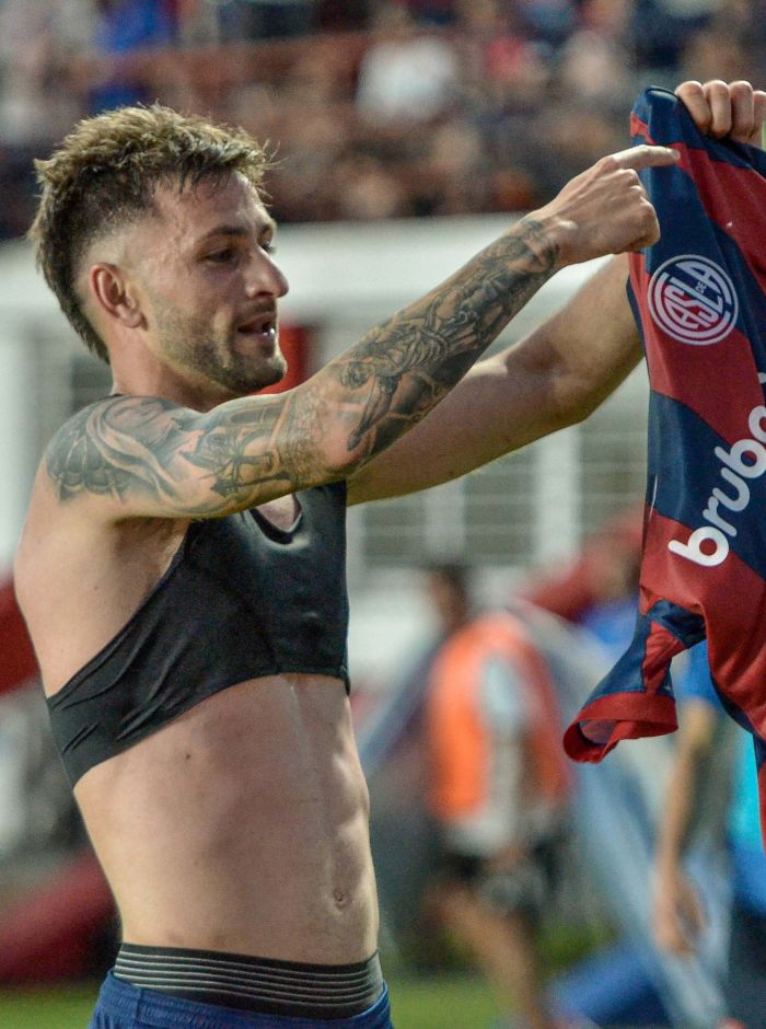 ¡Triunfo y a la Libertadores!