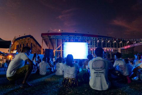 LA COLONIA SE DESPIDIÓ A TODO RITMO