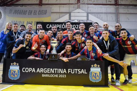 ¡Campeones otra vez!