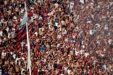¡Vení al partido con Estudiantes!