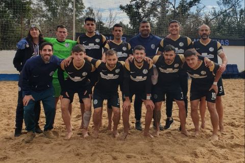 Gran comienzo de temporada para el Fútbol Playa de San Lorenzo