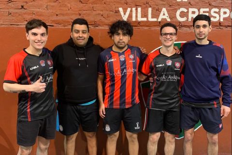 DEBUT VICTORIOSO