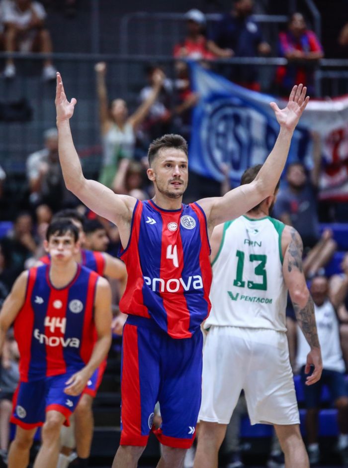 San Lorenzo presentó el libre deuda y jugará la LNB