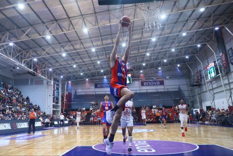 Básquet por Bahía en el Pando