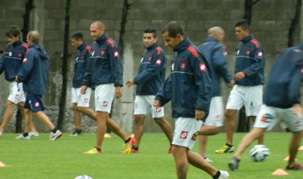 Bauza cambia y prueba