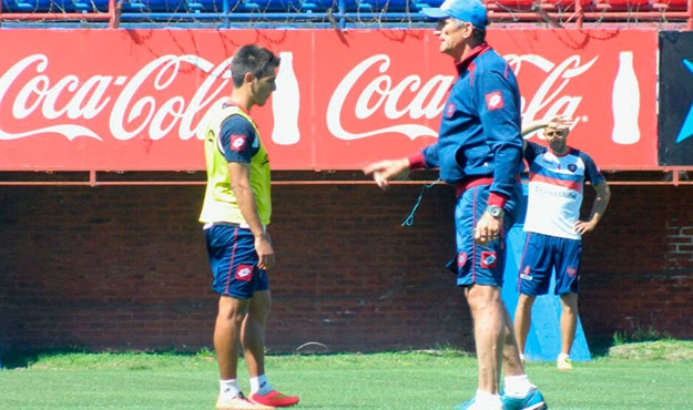 Bauza entregó la nómina de concentrados