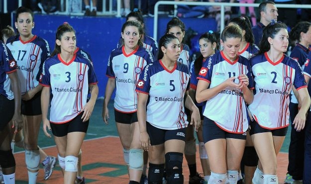 Con la frente en alto