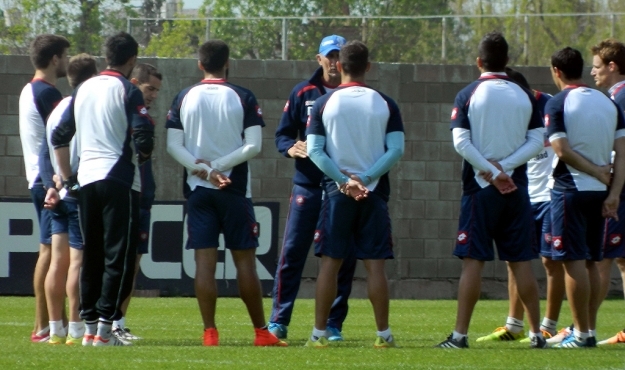 Concentrados para visitar a Defensa