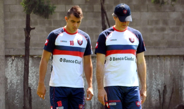 Contreras volvió a entrenar en el campo de juego