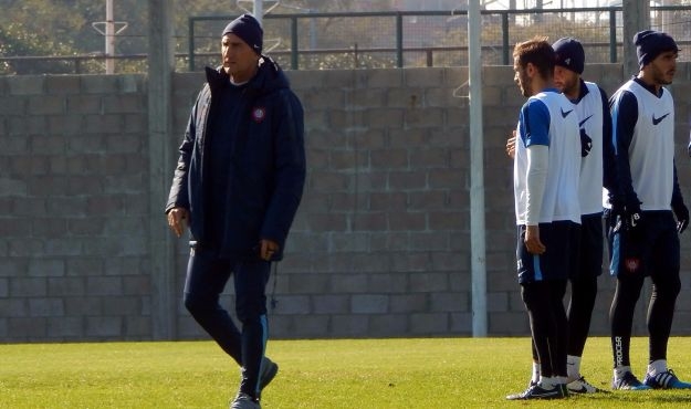 Edgardo Bauza define el equipo