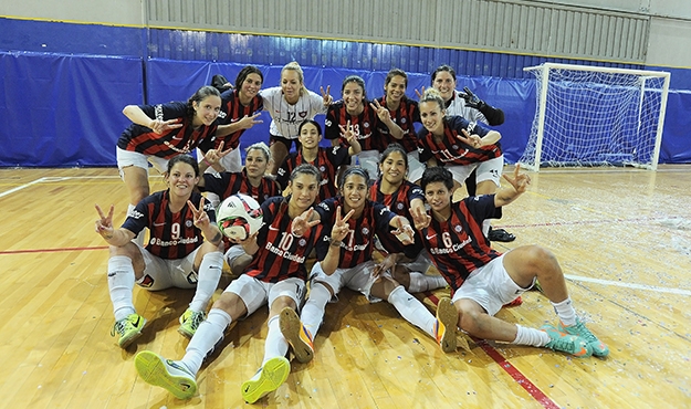 El análisis del título