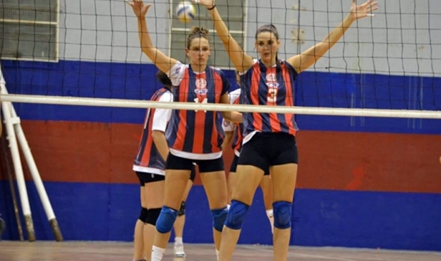 El Ciclón dejó ir su invicto en Voley Femenino