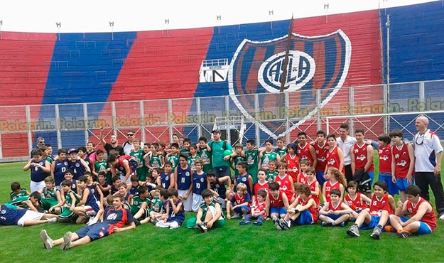 El encuentro de mini básquet otra vez en San Lorenzo