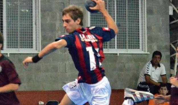 El Handball Masculino gana y sueña