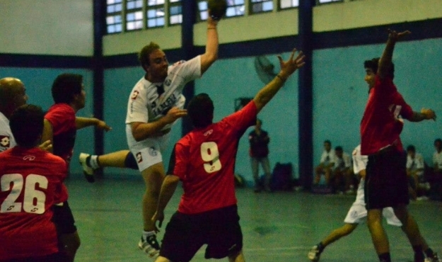 El Handball sigue disfrutando triunfos